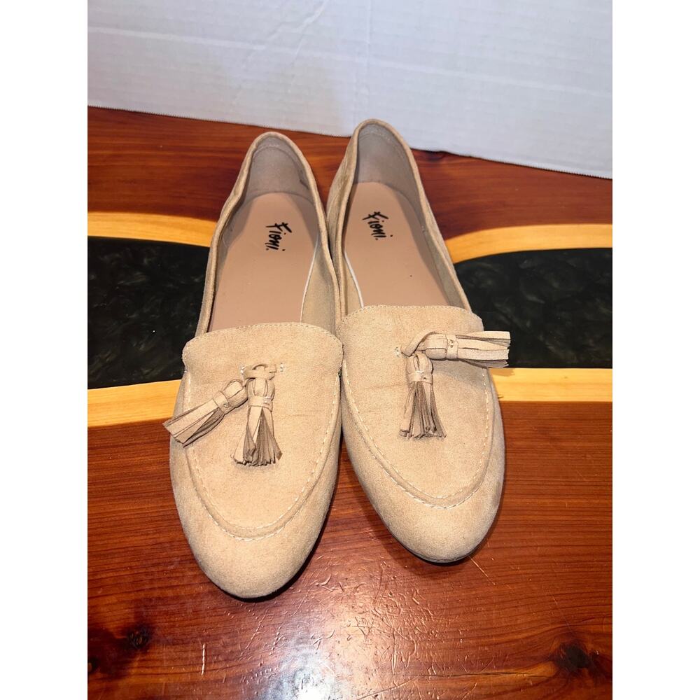 Fioni Womens Caridee Loafer Shoes Beige Tassel Moc Toe Slip Ons 10